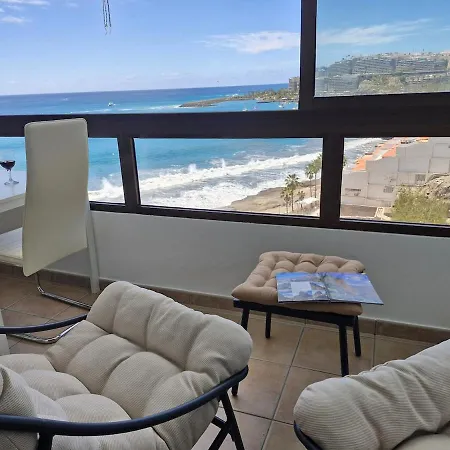 With Stunning Ocean View Apartment *