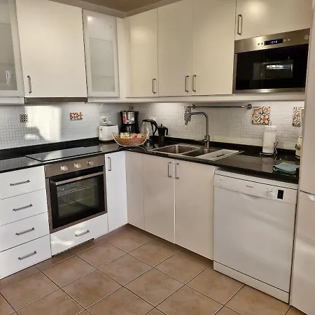 With Stunning Ocean View Apartman