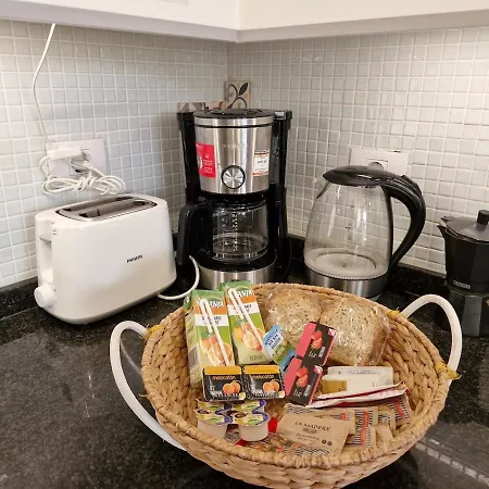 With Stunning Ocean View Apartman *